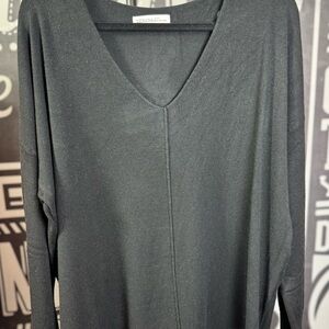 Zenana Black V-Neck Top